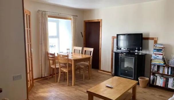 2 Bedroom house overlooking Pierowall Bay, Westray
