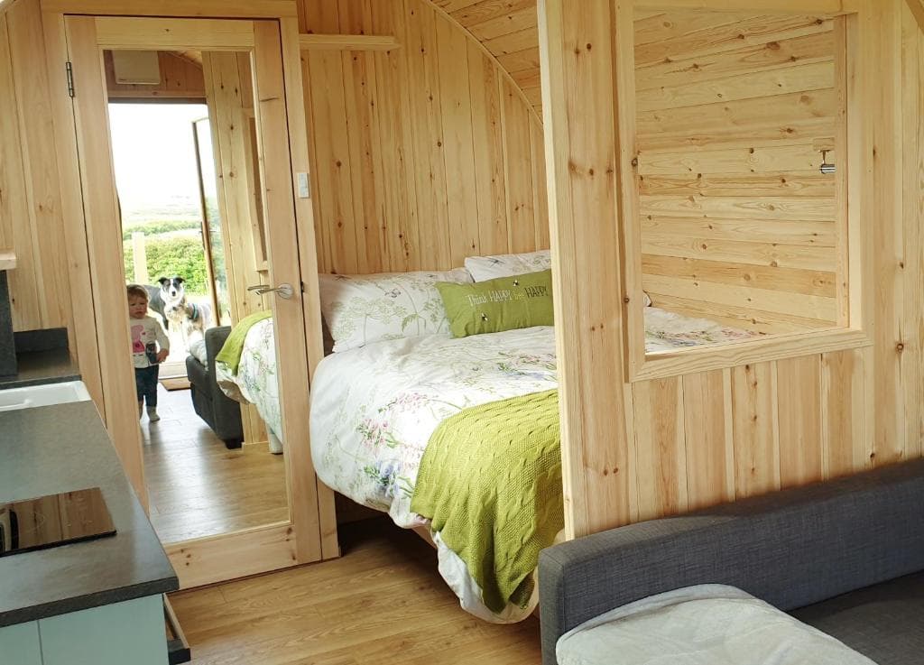Lilly's Lodges Orkney Butterfly Lodge - Photo 2