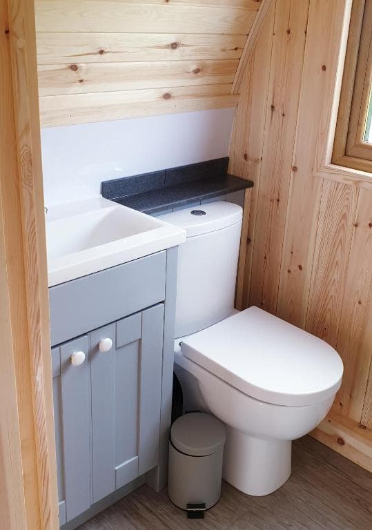 Lilly's Lodges Orkney Butterfly Lodge - Photo 3