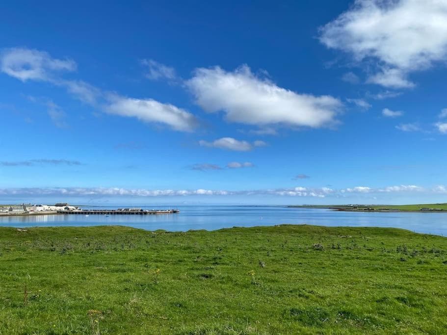 2 Bedroom house overlooking Pierowall Bay, Westray - Photo 4