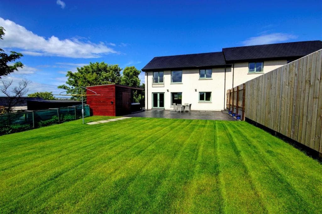 Aurora - Self Catering, Kirkwall, Quiet Location with Luxury Hot Tub - Photo 2
