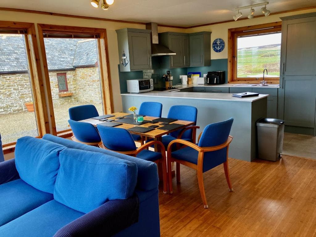 Buxa Farm Chalets - Photo 4