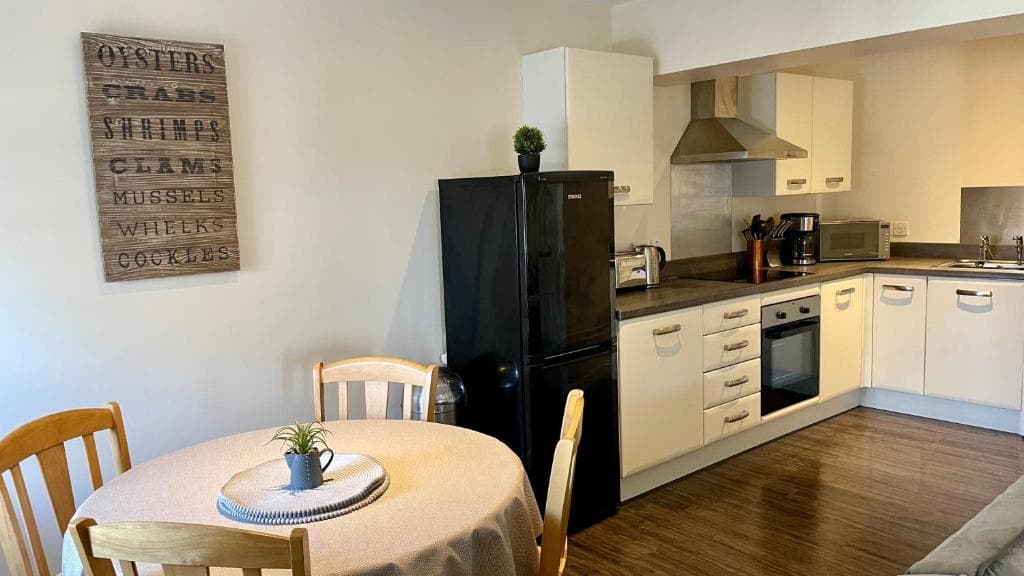 City Centre Bridge Street Apartment - Photo 4