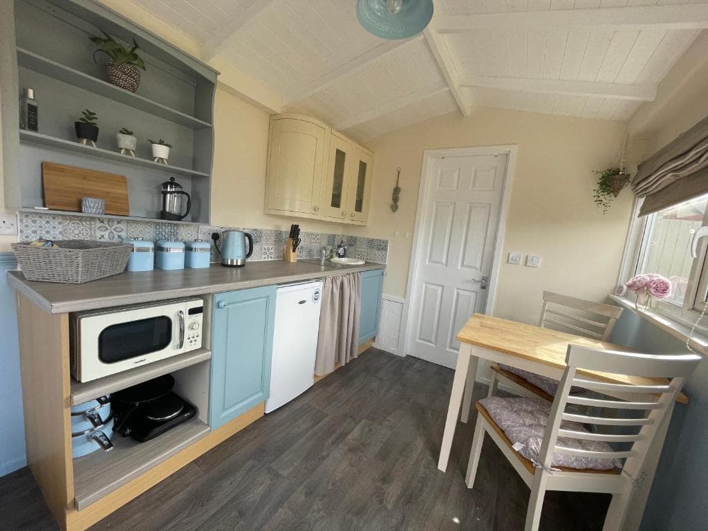 Kevara Shepherds Hut - Photo 4