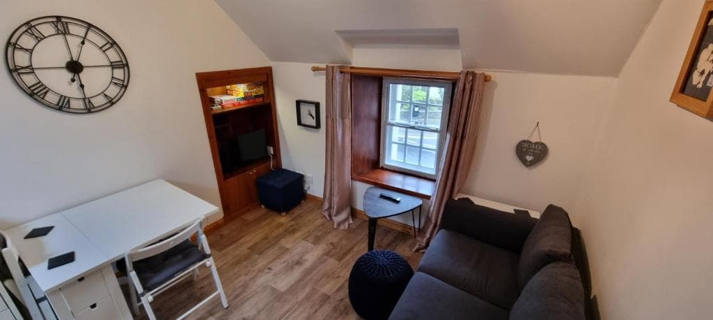 Kirkwall town centre apartment - Photo 4