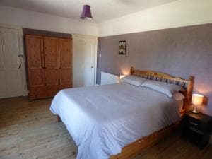 St Clair House - Photo 5