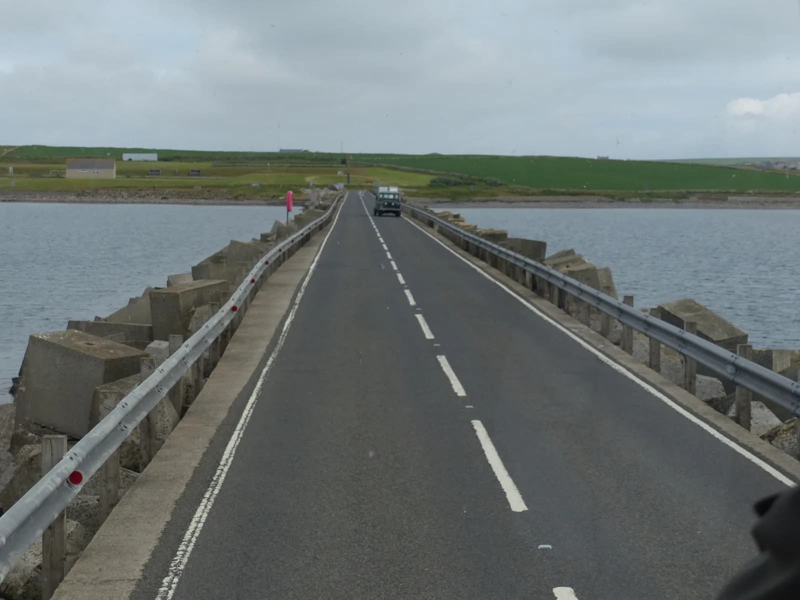 Driving in Orkney 2026: Single-Track Rules, Ferries, Parking