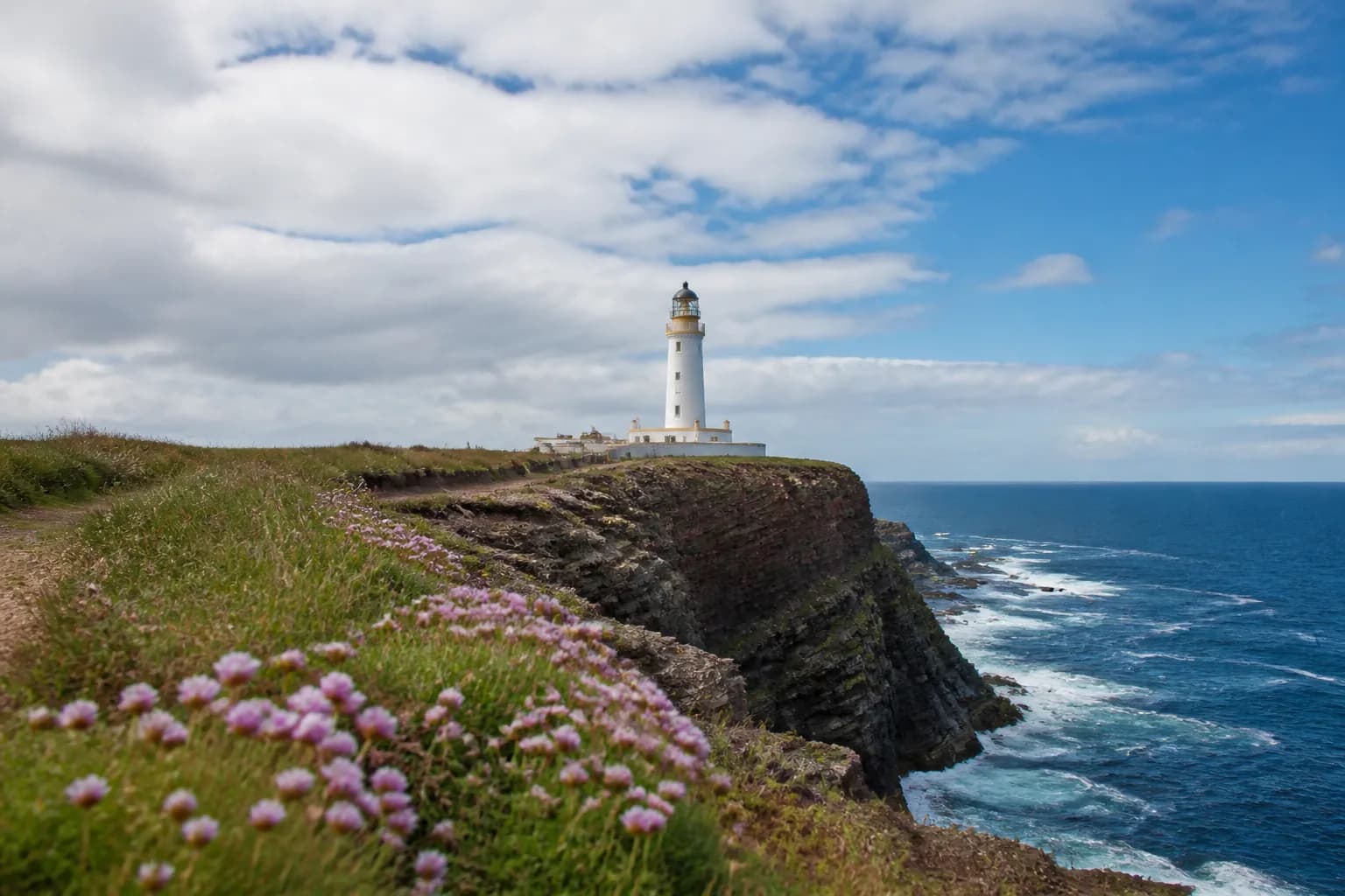 Orkney's 11 Lighthouses: Visit, Stay & Photograph Them