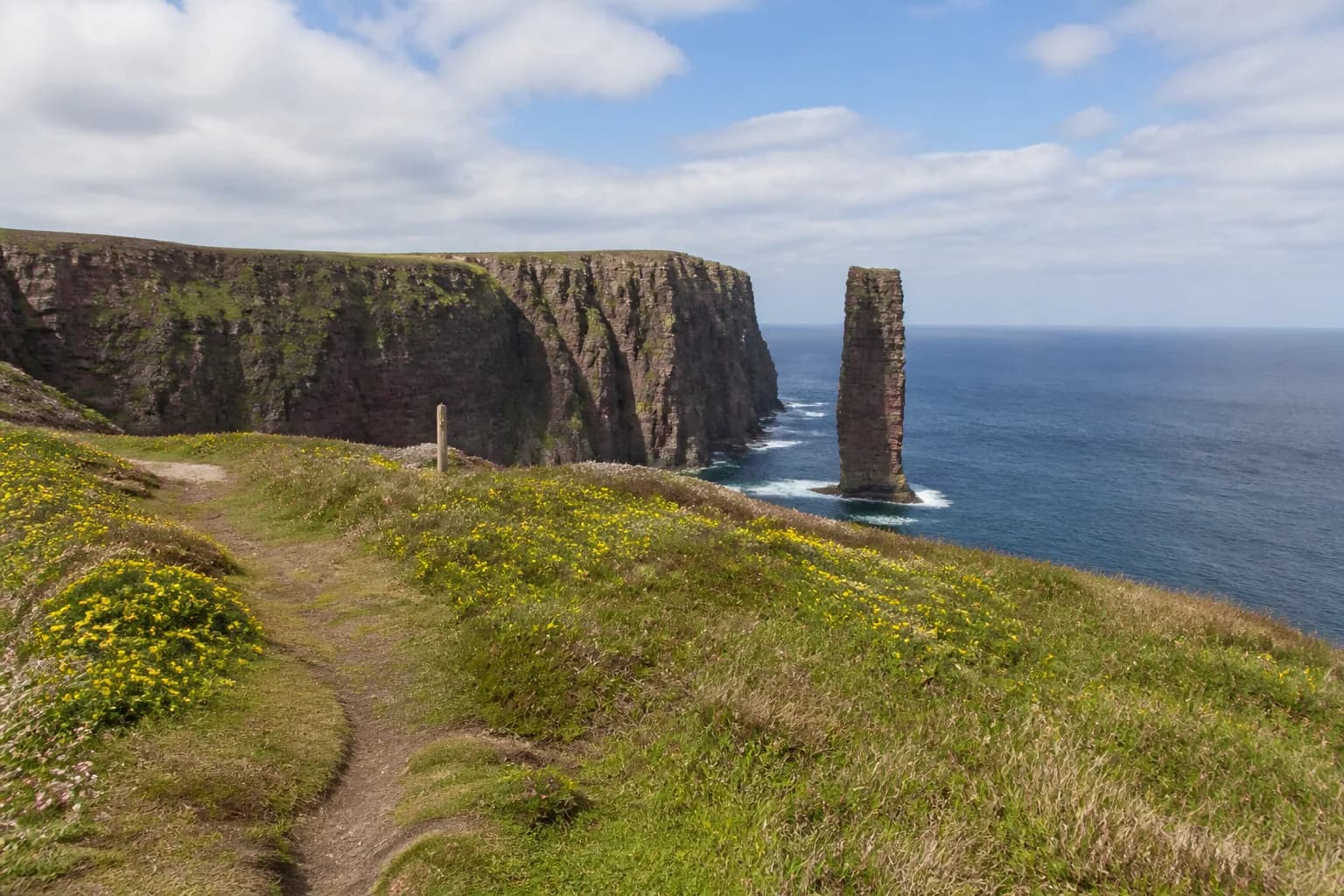 Orkney Walks: 8 Essential Trails (Maps, Distance, Tides)