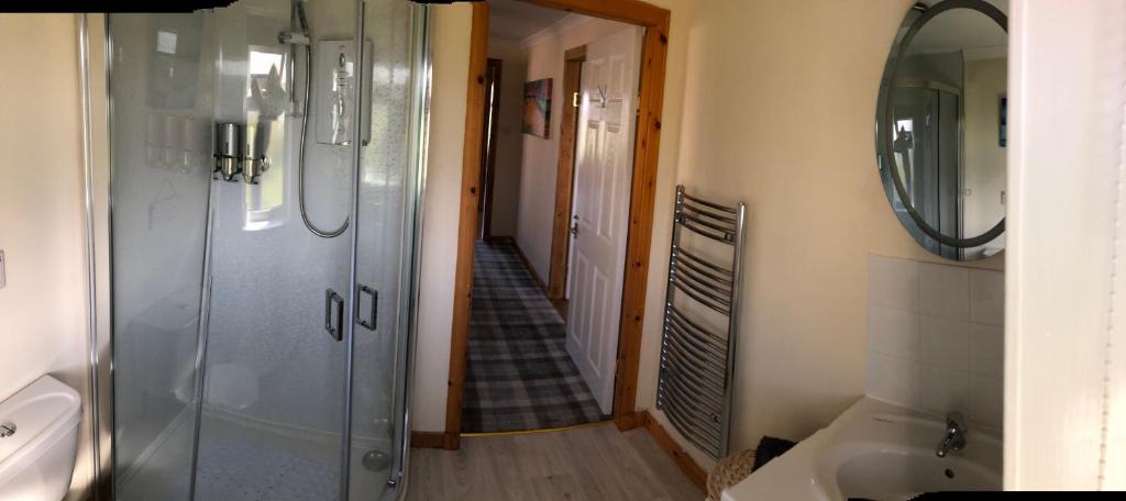 Old School - Exclusive 5 Room private suite, Burray, Orkney (photo 6)