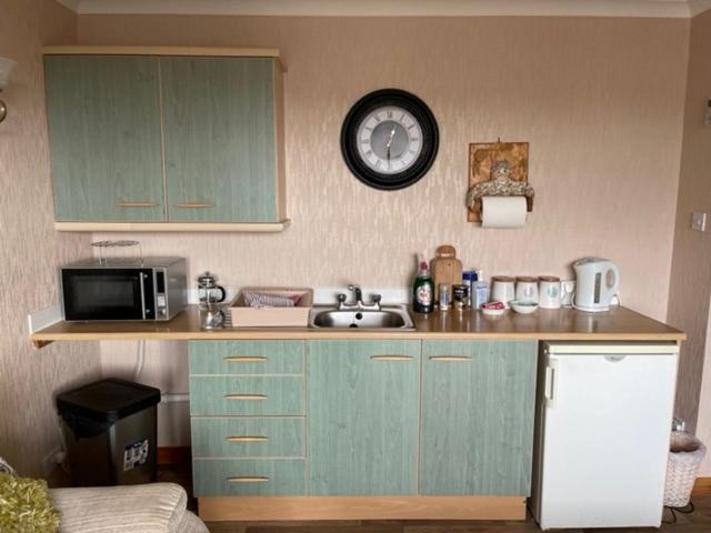 Royal Oak Guesthouse, Holm Road, Kirkwall, Orkney (photo 8)