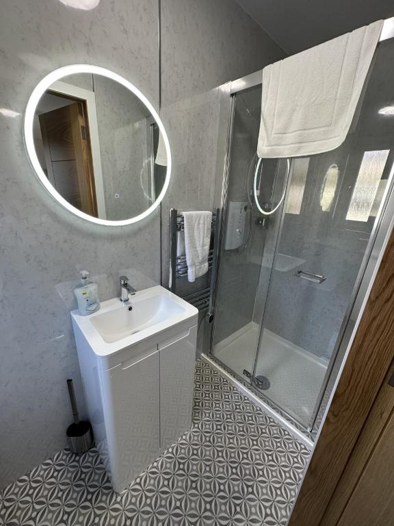 Royal Oak Guesthouse, Holm Road, Kirkwall, Orkney (photo 11)